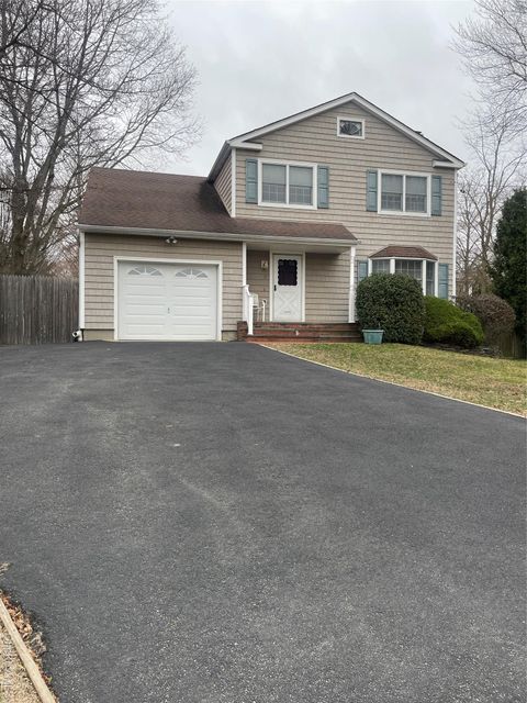 185 Birch Road Kings Park NY 11754