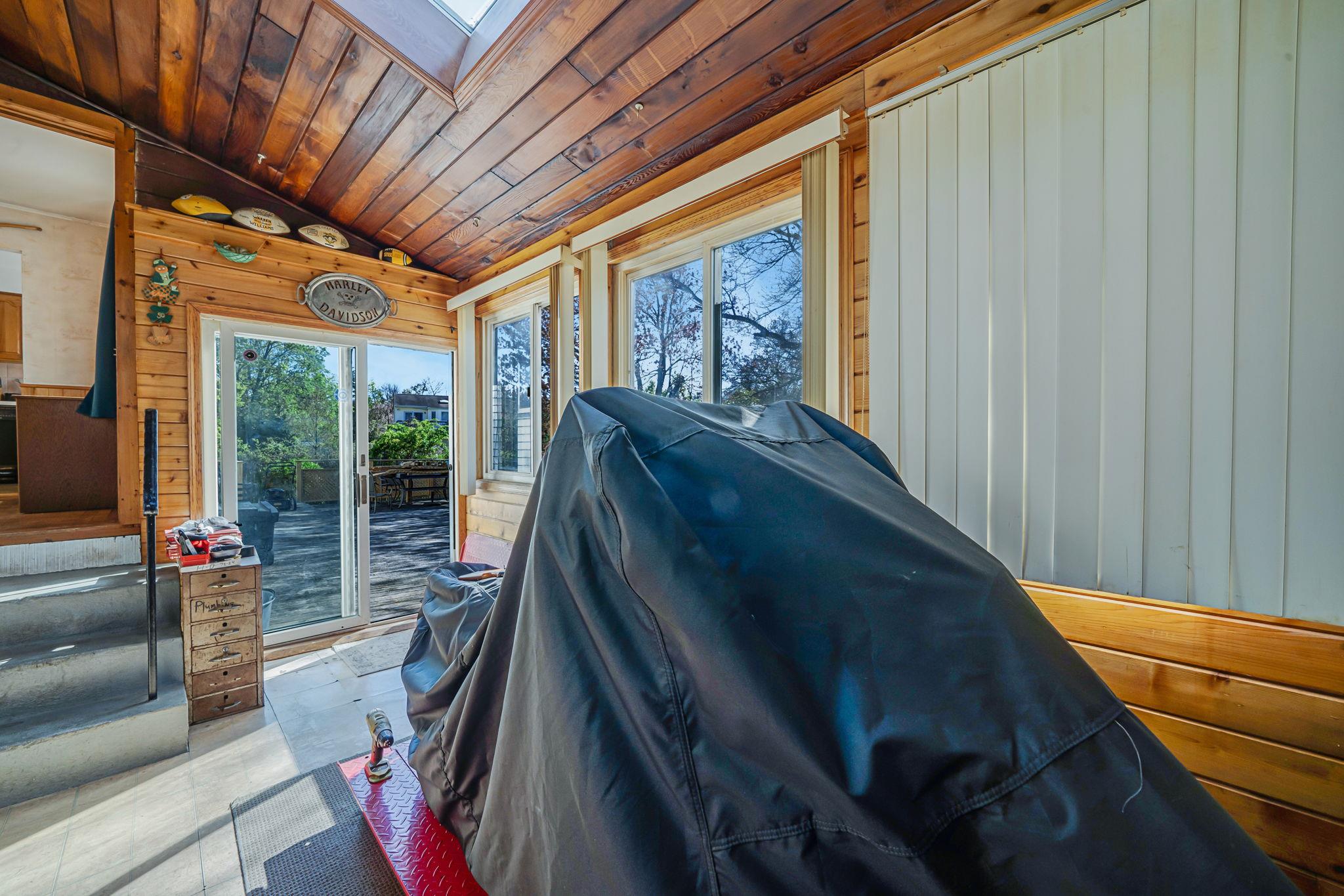 760 Higbie Lane, West Islip, New York image 18