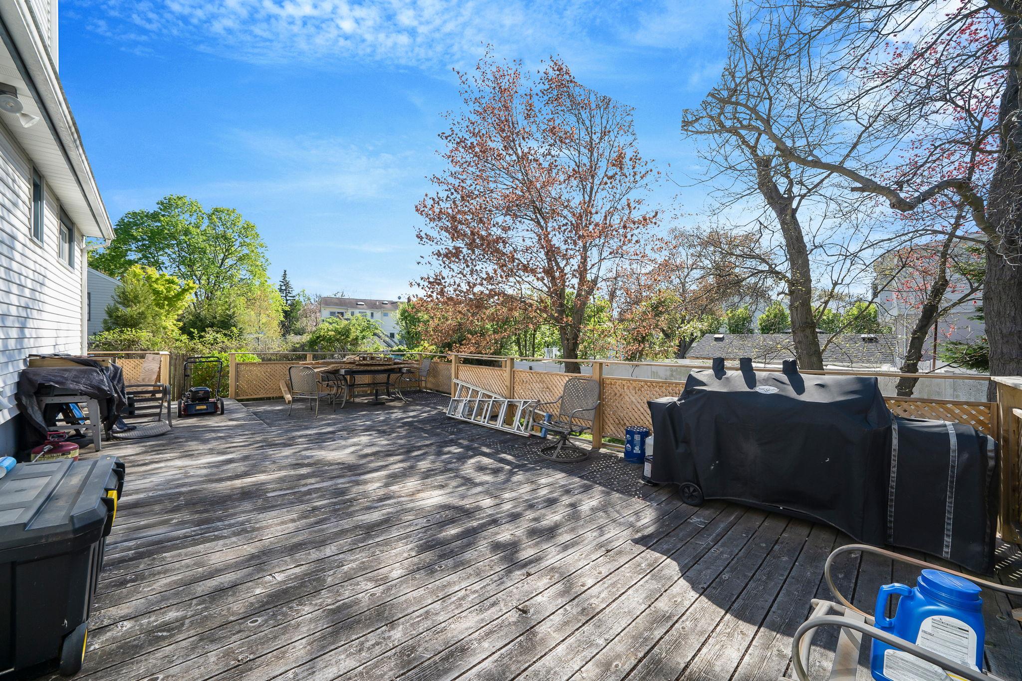 760 Higbie Lane, West Islip, New York image 4