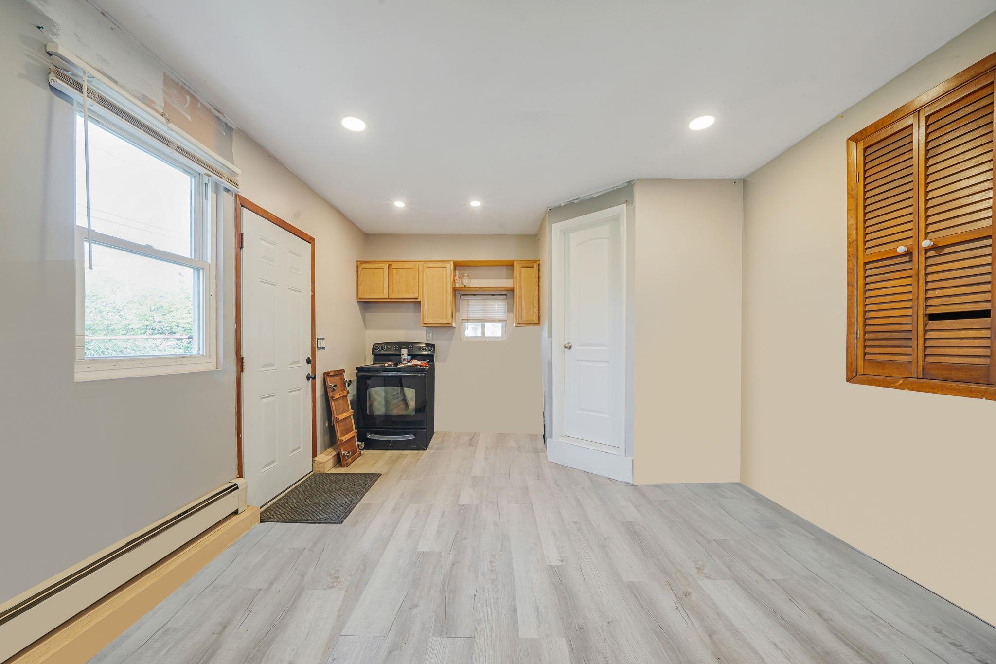 760 Higbie Lane, West Islip, New York image 27