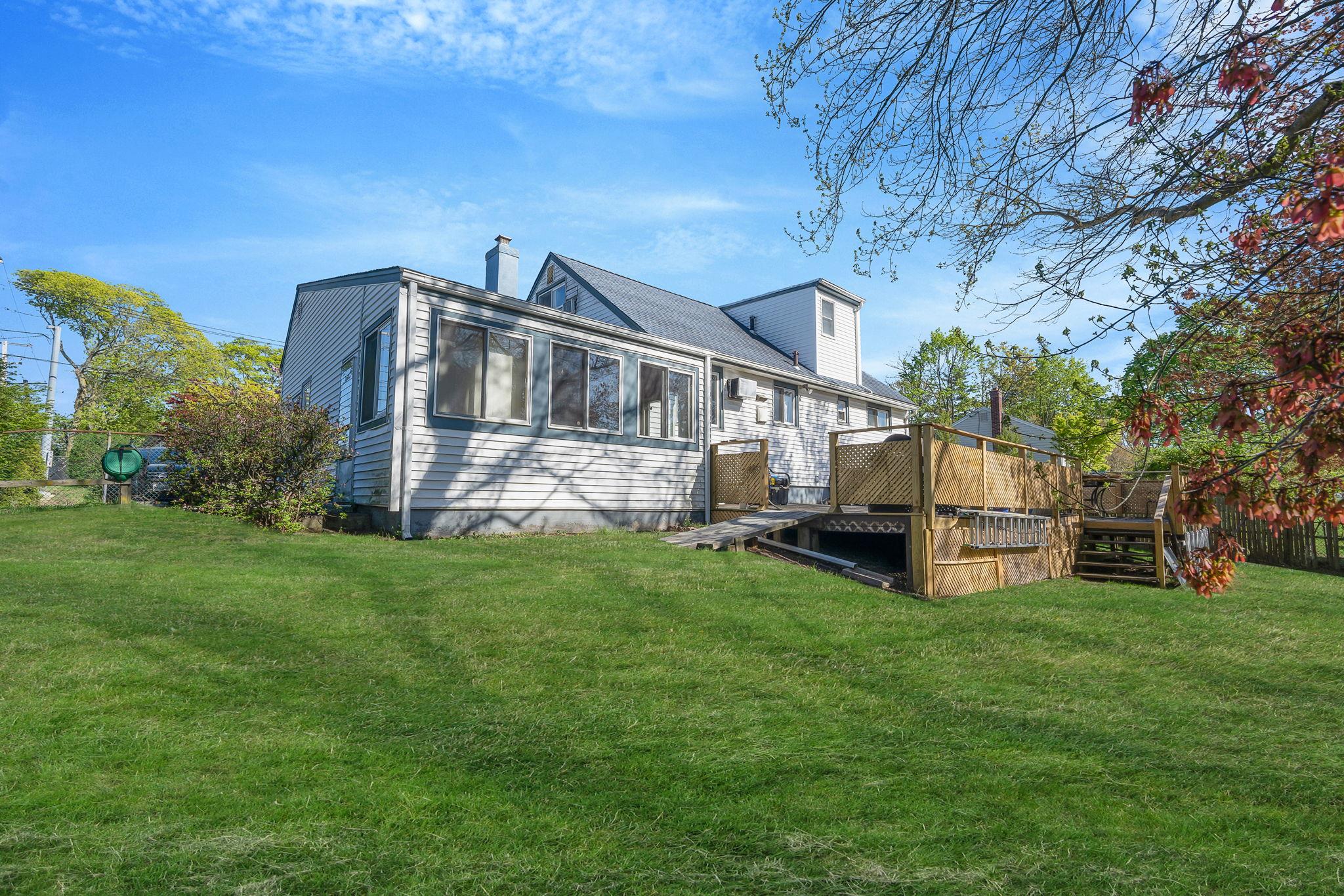 760 Higbie Lane, West Islip, New York image 7