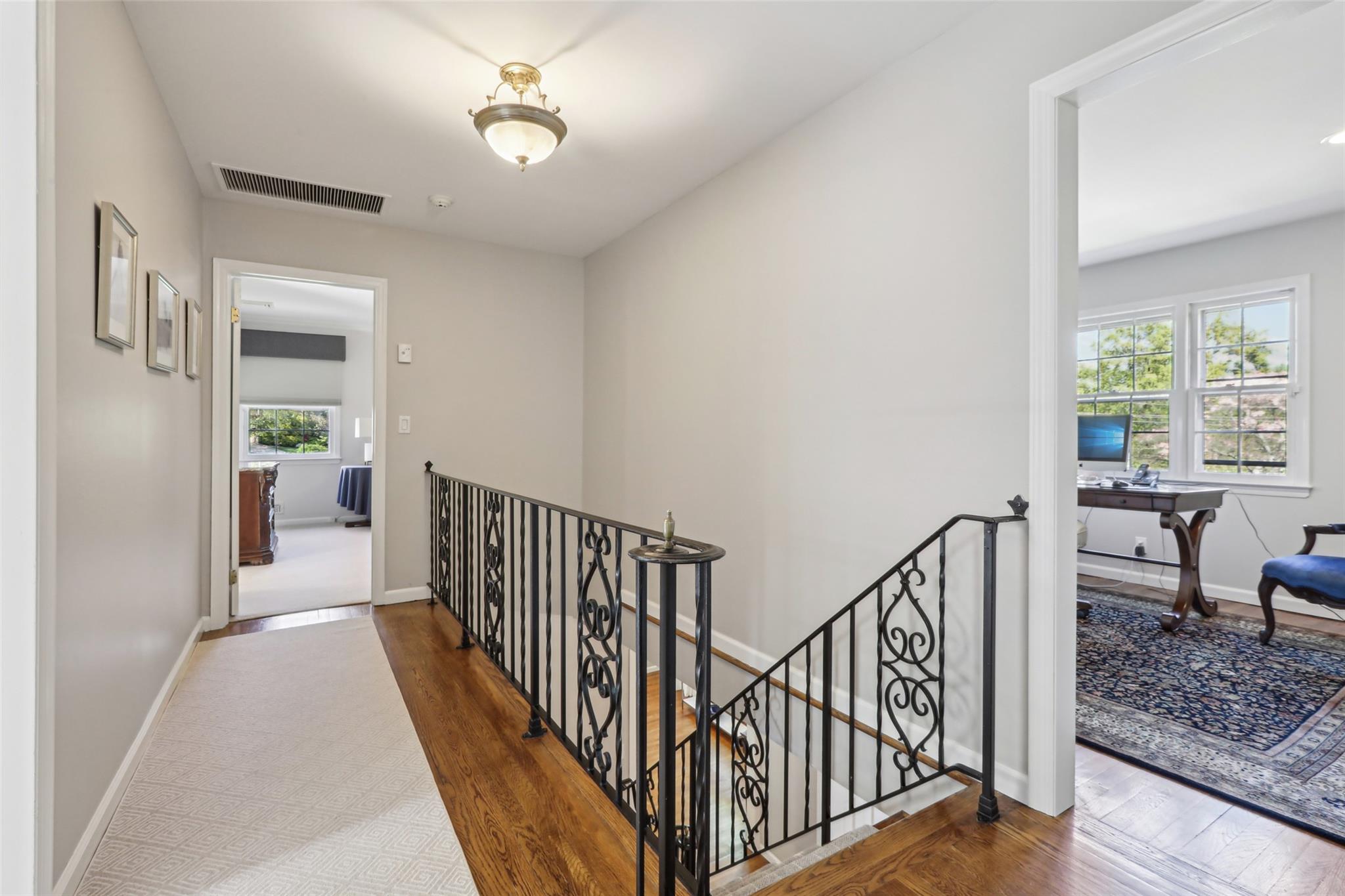 122 Oxford Road, New Rochelle, New York image 18
