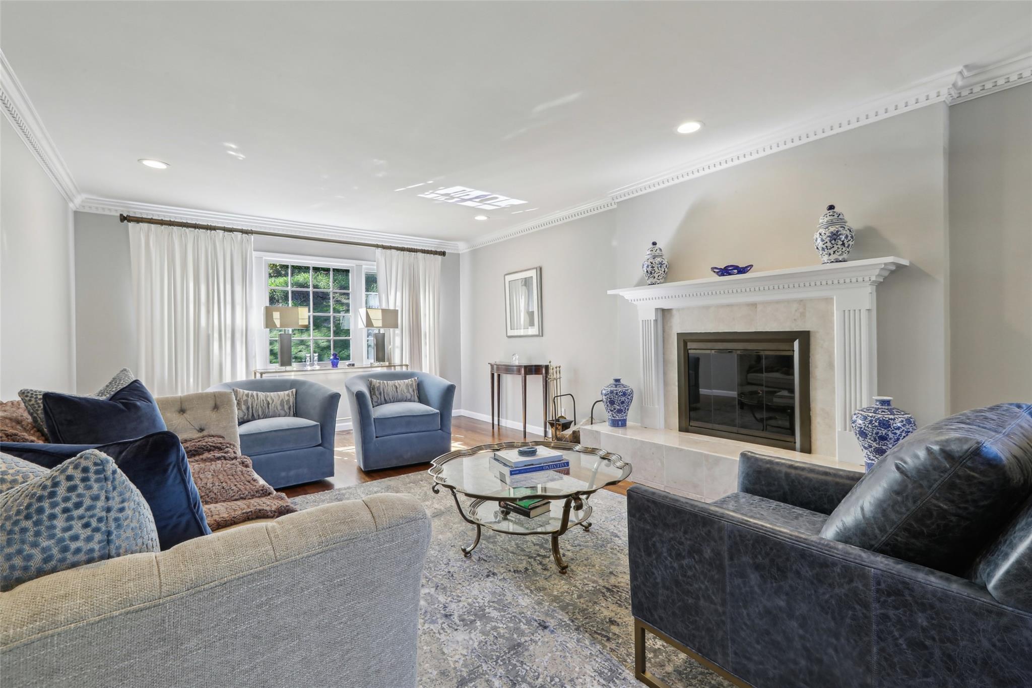 122 Oxford Road, New Rochelle, New York image 5
