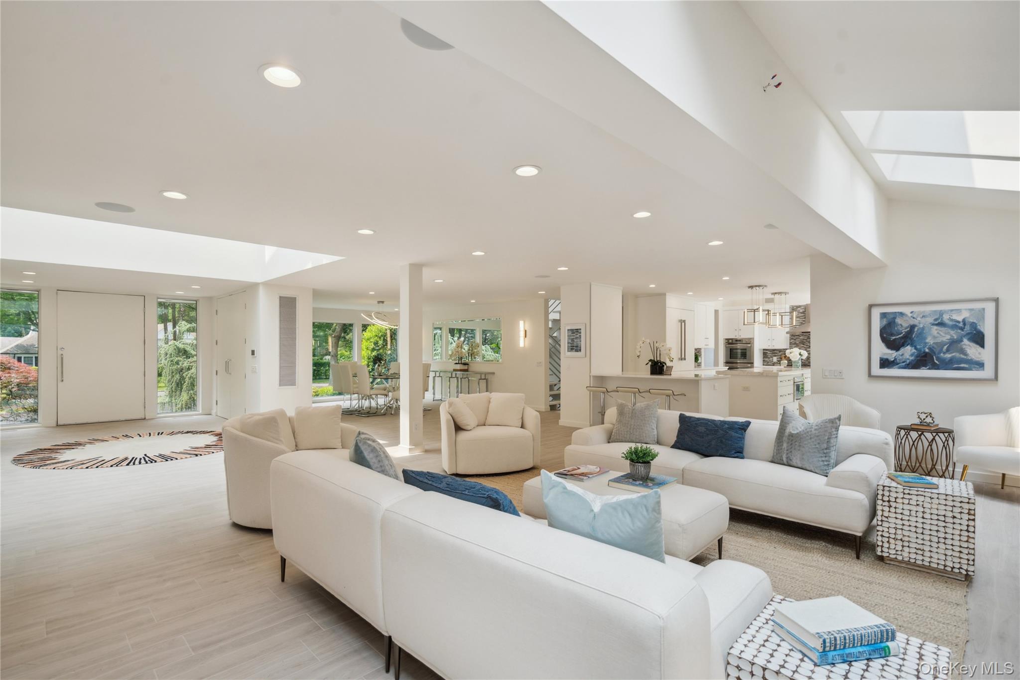 295 Foxhunt Crescent