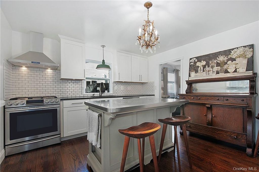 Photo of 10 Forshee Street, Monroe, NY 10950 (MLS # 985212)