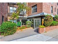 Austin Street 2F, Rego Park, Queens, NY - 1 Bedrooms  
1 Bathrooms  
4 Rooms - 