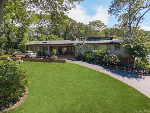 17 Treeview Drive Melville NY 11747