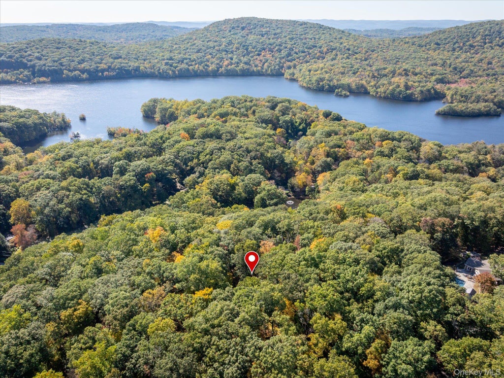 Photo of 1471 Old Logging Road W, Yorktown Heights, NY 10598 (MLS # 1060830)