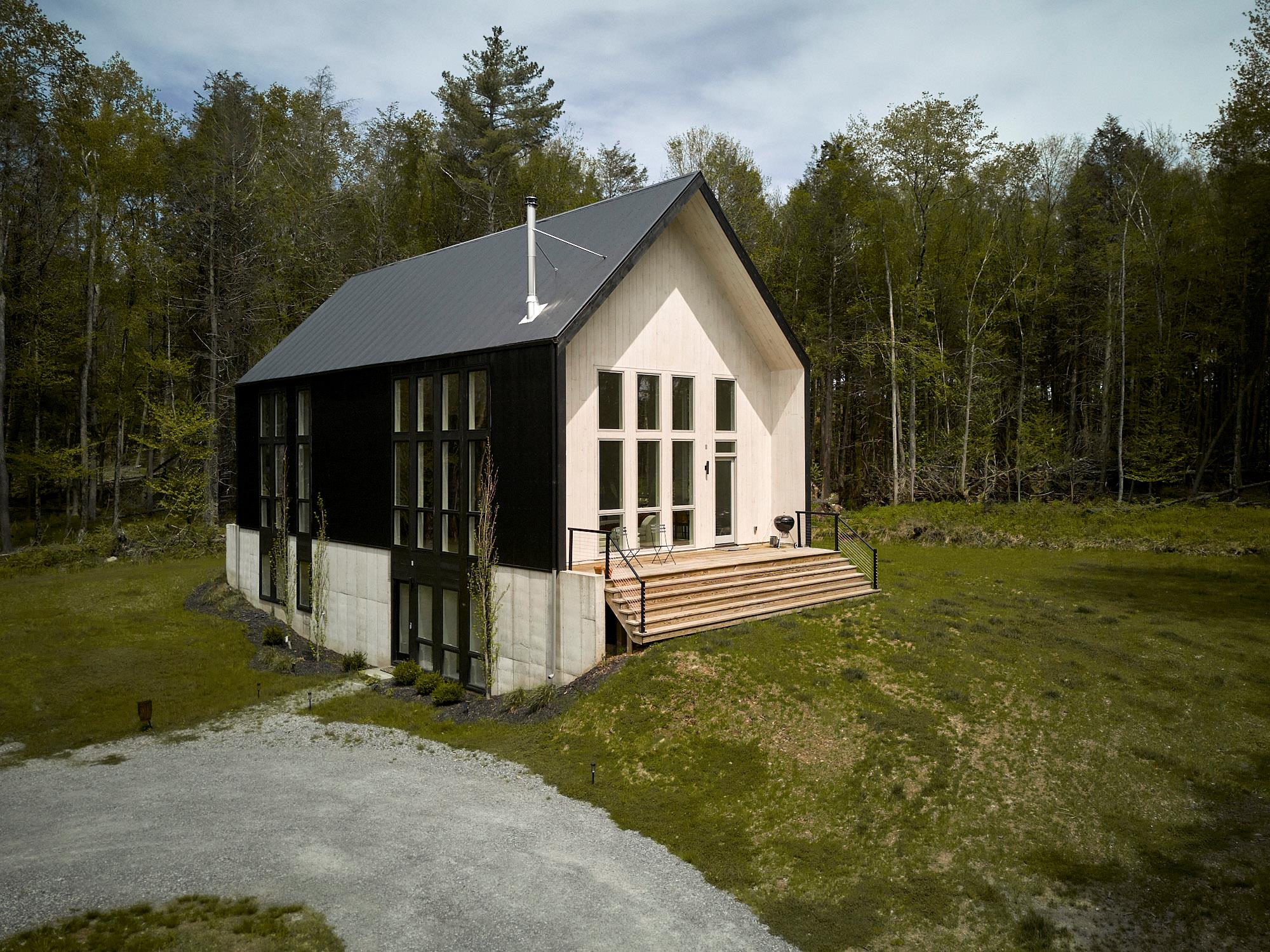 586 Perry Road, Bethel, New York image 1