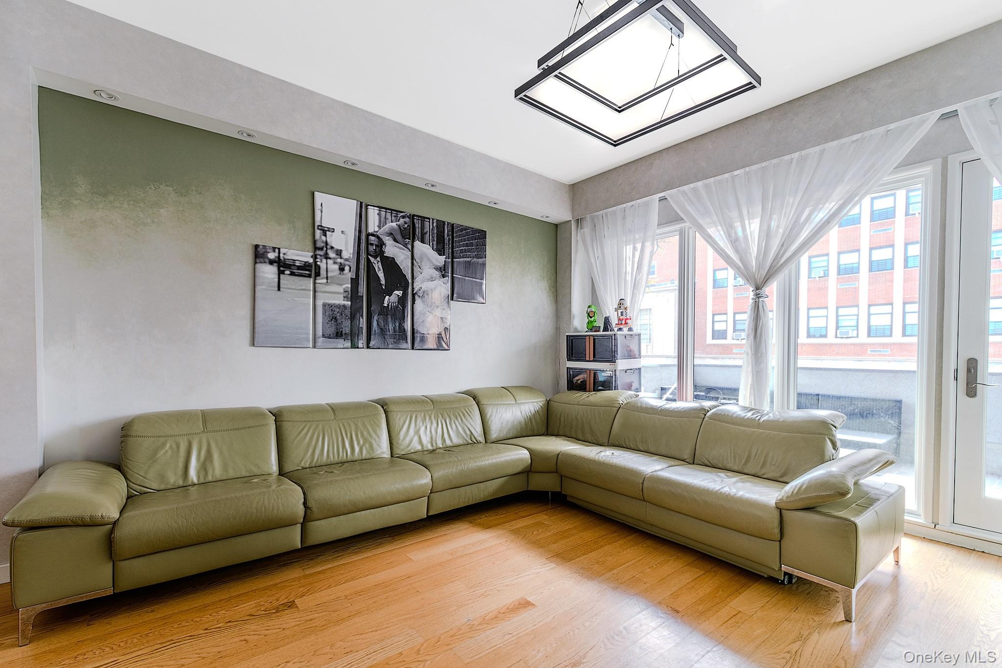 37 W End Avenue 2B