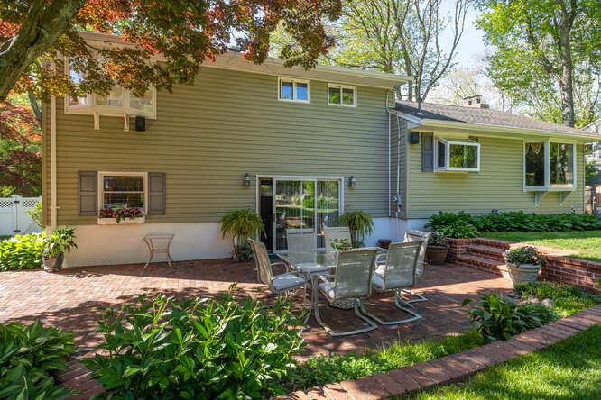 54 Wyoming Drive, Huntington Station, New York image 22