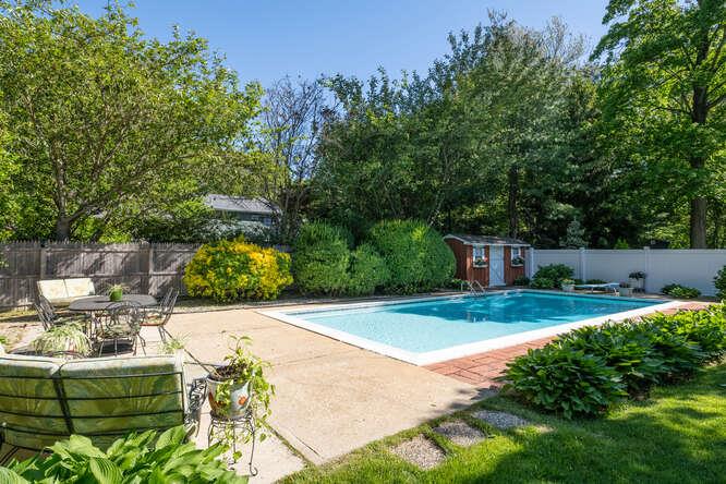 54 Wyoming Drive, Huntington Station, New York image 19