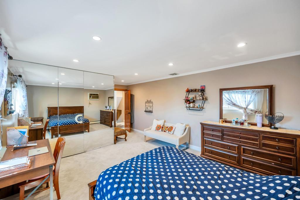 34 Duke Drive