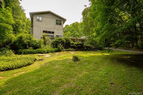 Homes For Sale - 185 White Pond Road<br/> Dutchess County, Stormville, NY 12582