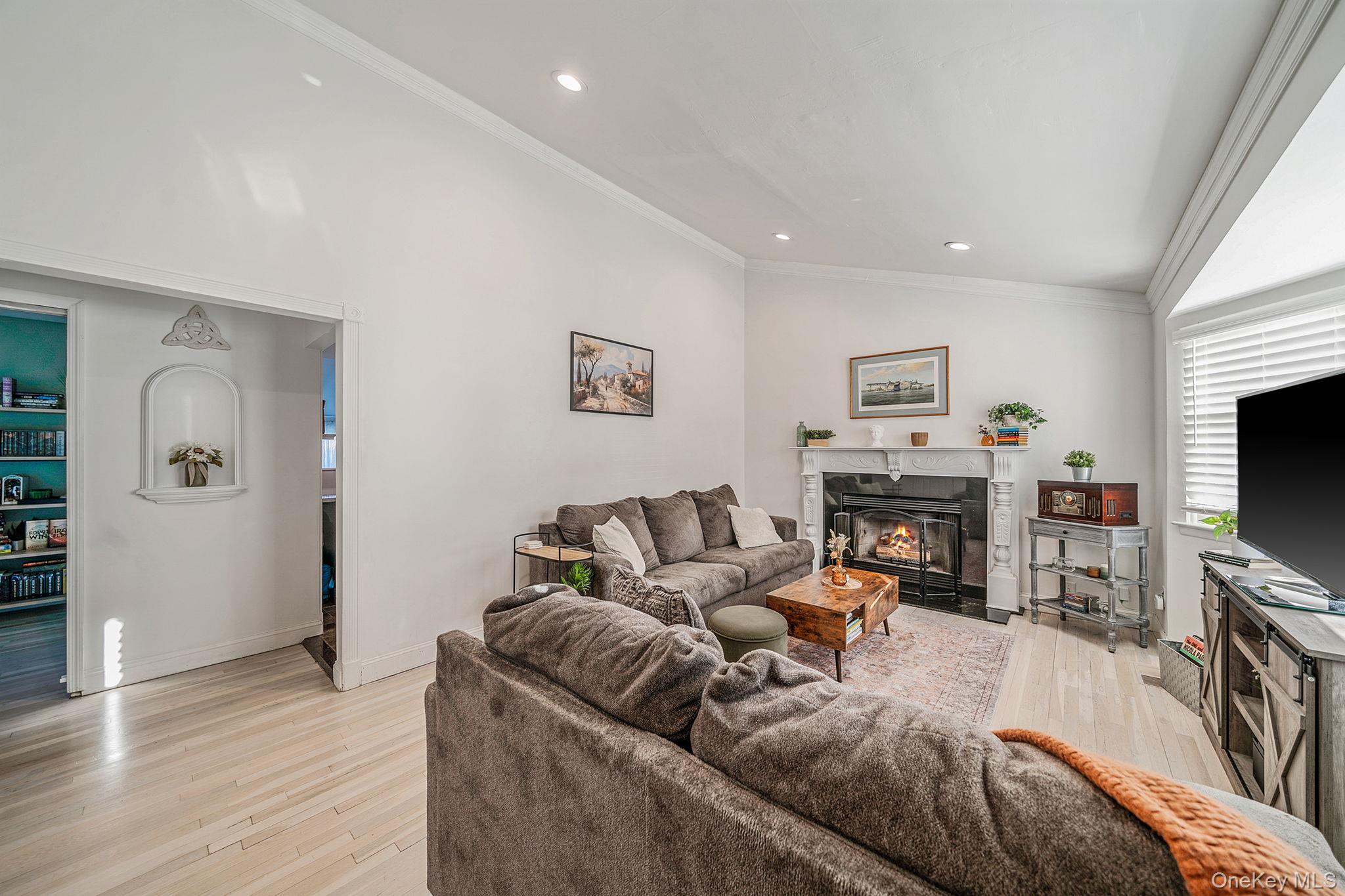 2909 New London Avenue