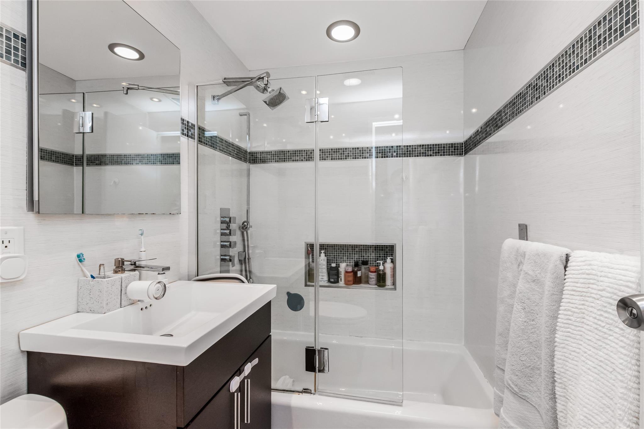 1155 W Warburton Avenue #3N, Yonkers, Florida image 7