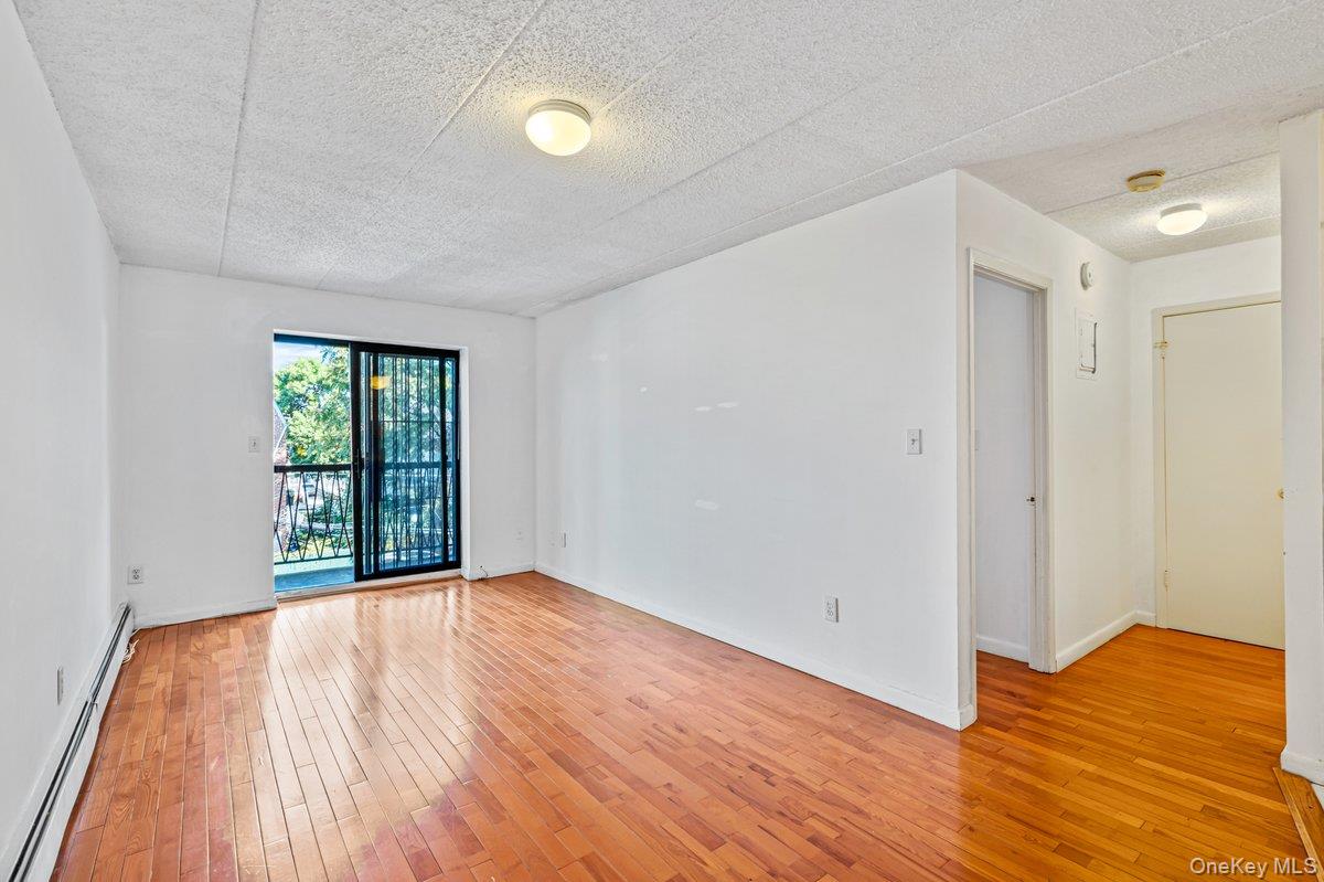 147-45 Barclay Ave 2