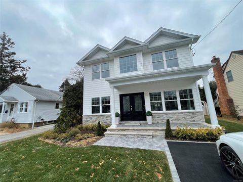 15 Dawes Avenue Syosset NY 11791