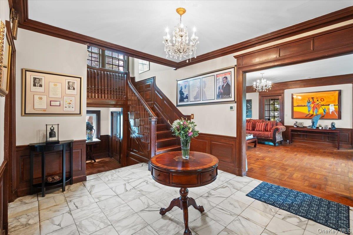 225 Pennsylvania Avenue