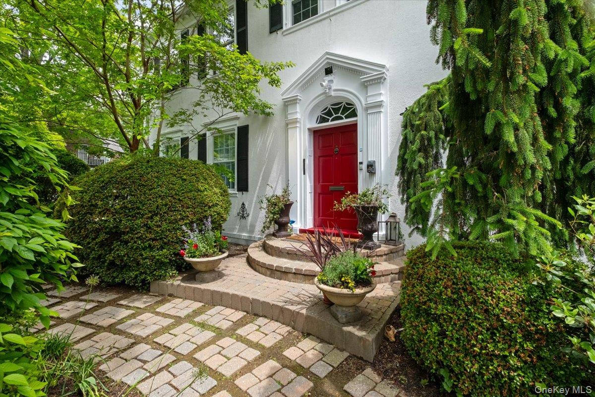 225 Pennsylvania Avenue