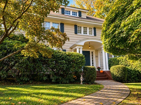 Photo of 103 Walworth Avenue, Scarsdale, NY 10583 (MLS # 1065707)