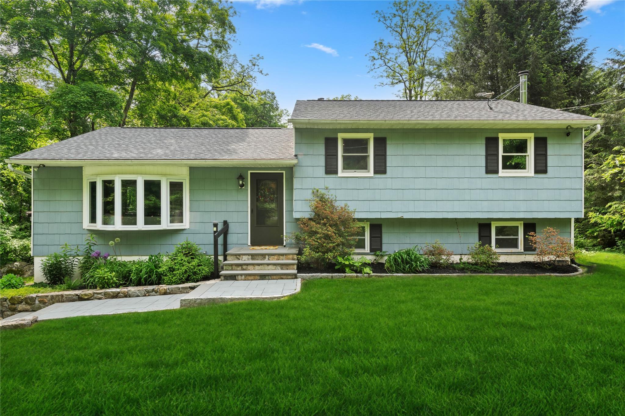 646 Sprout Brook Road, Putnam Valley, New York image 1