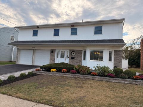 Photo of 3930 Jane Lane, Oceanside, NY 11572 (MLS # 921675)