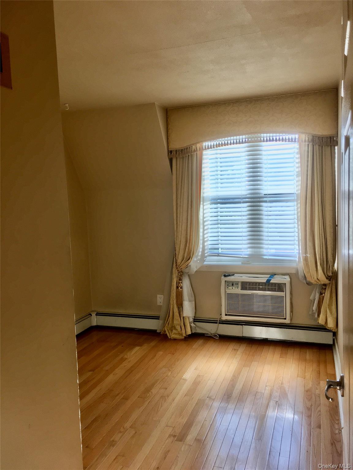 14-04 Michael Place 113U