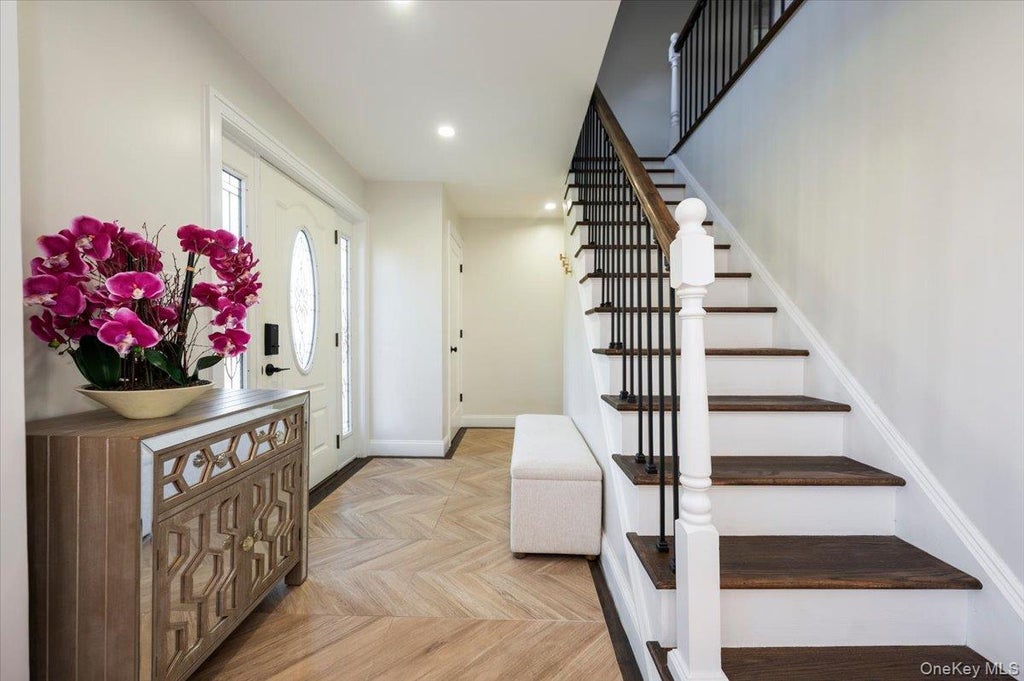 Photo of 34 Smith Street, Greenlawn, NY 11740 (MLS # 1067244)