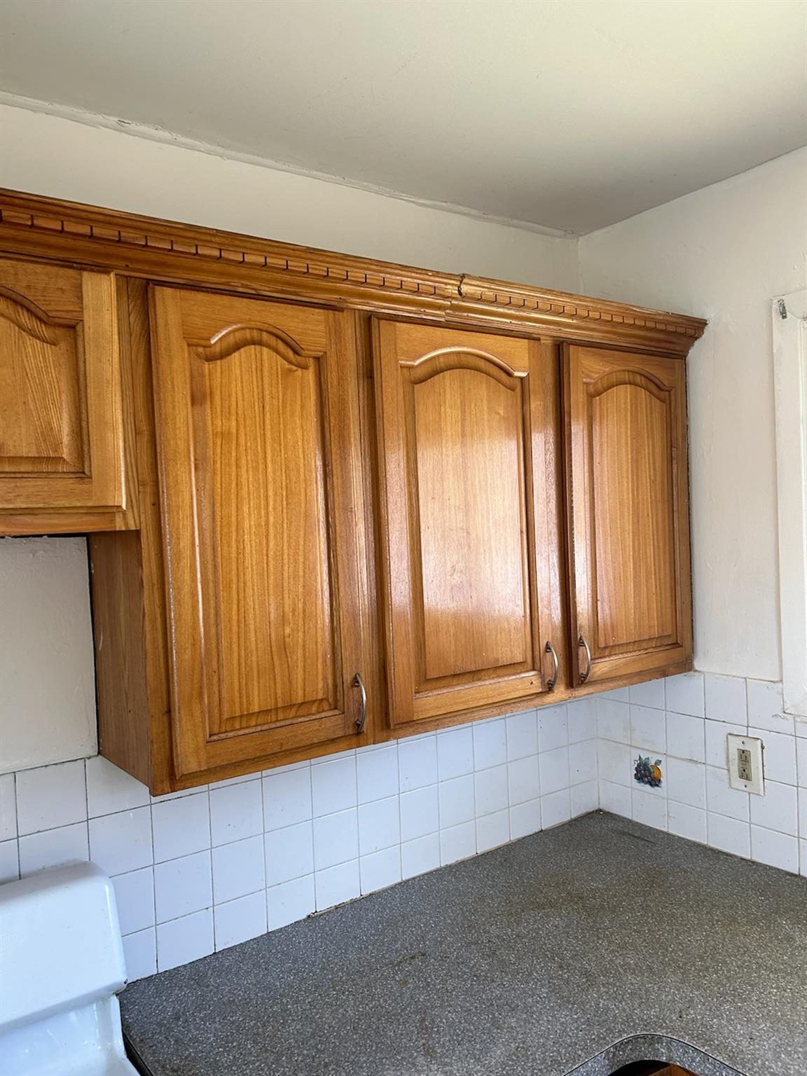 32 Penndale Drive, Amityville, New York image 7