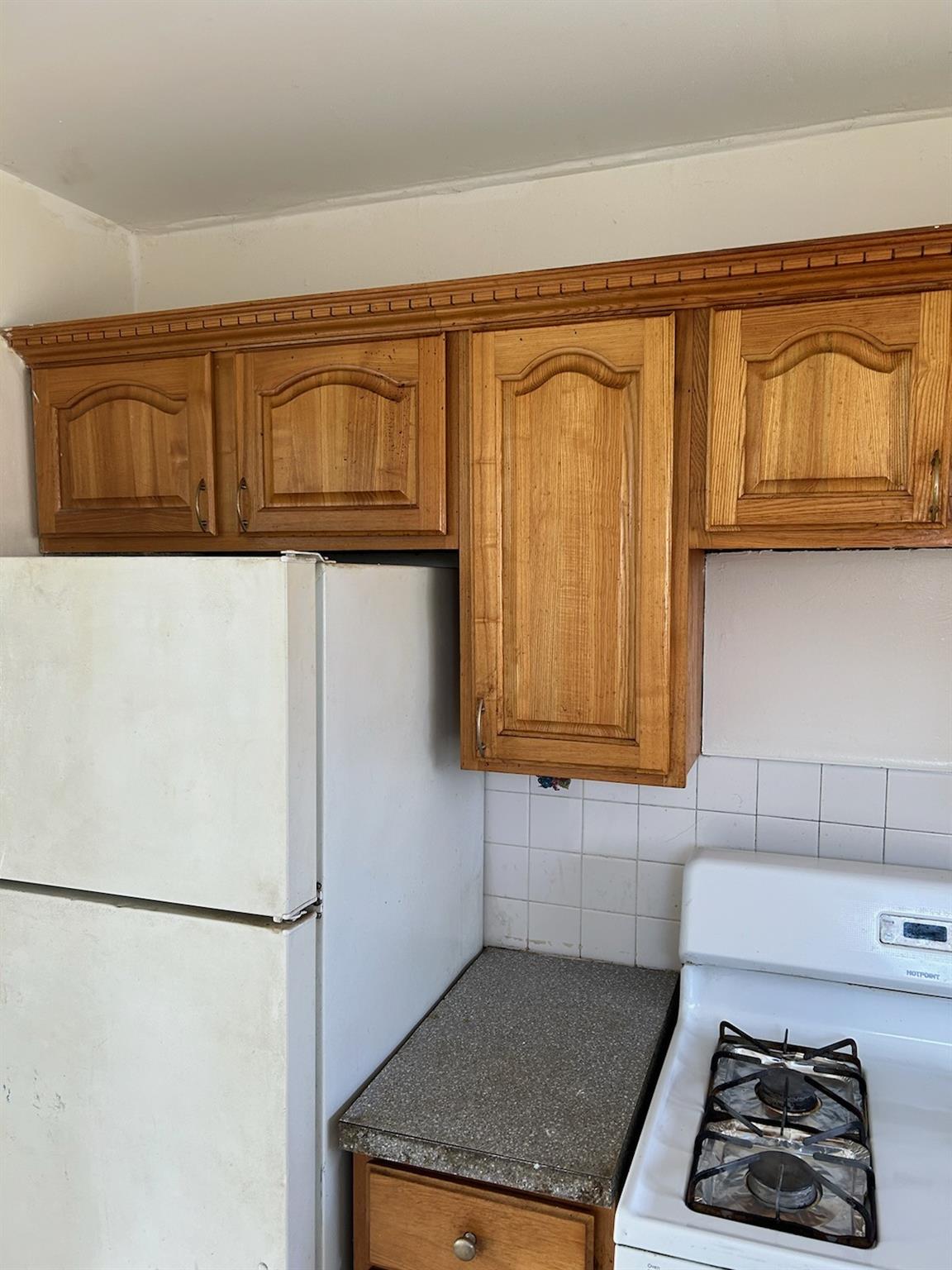 32 Penndale Drive, Amityville, New York image 8