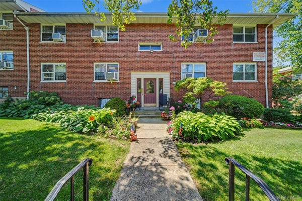 20 DEHAVEN DR APT 2E, YONKERS, NY 10703 - Image 2b9a87969eea0f5a1dadc73deffa2078/3155356494