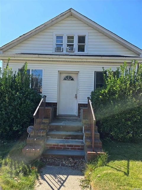 11 2nd Avenue, New Hyde Park, NY 11040 - MLS#: 868515