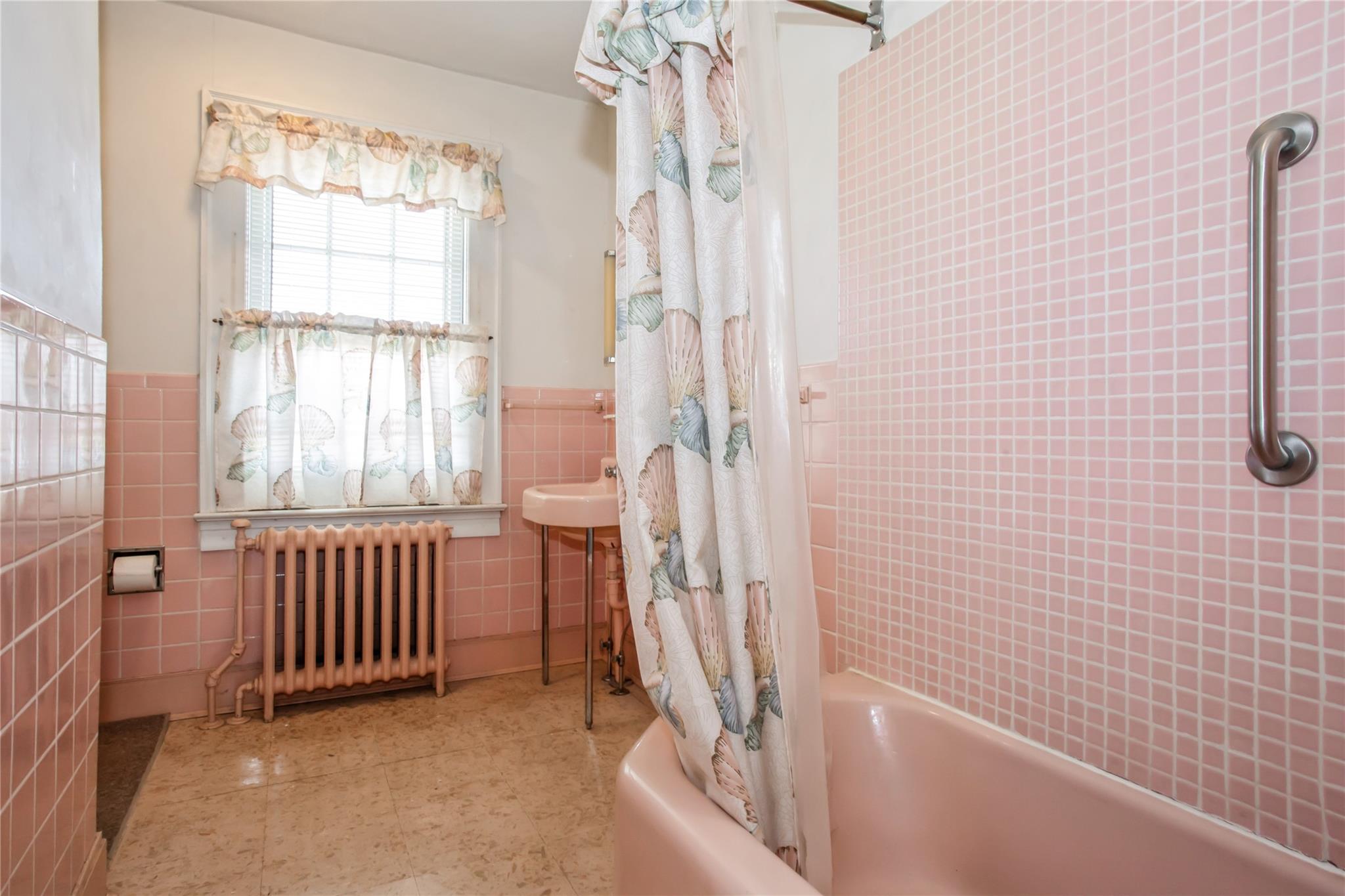 628 6th Avenue, New Hyde Park, New York image 19