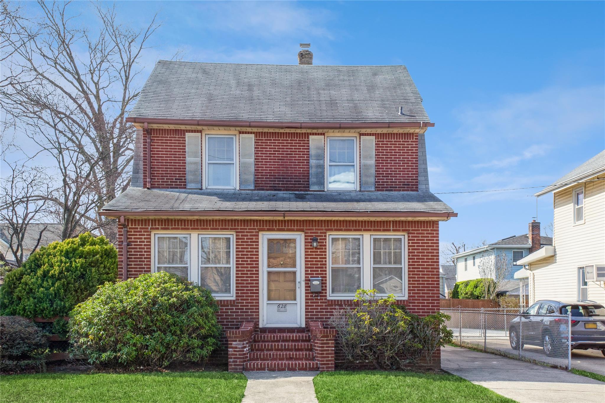 628 6th Avenue, New Hyde Park, New York image 1