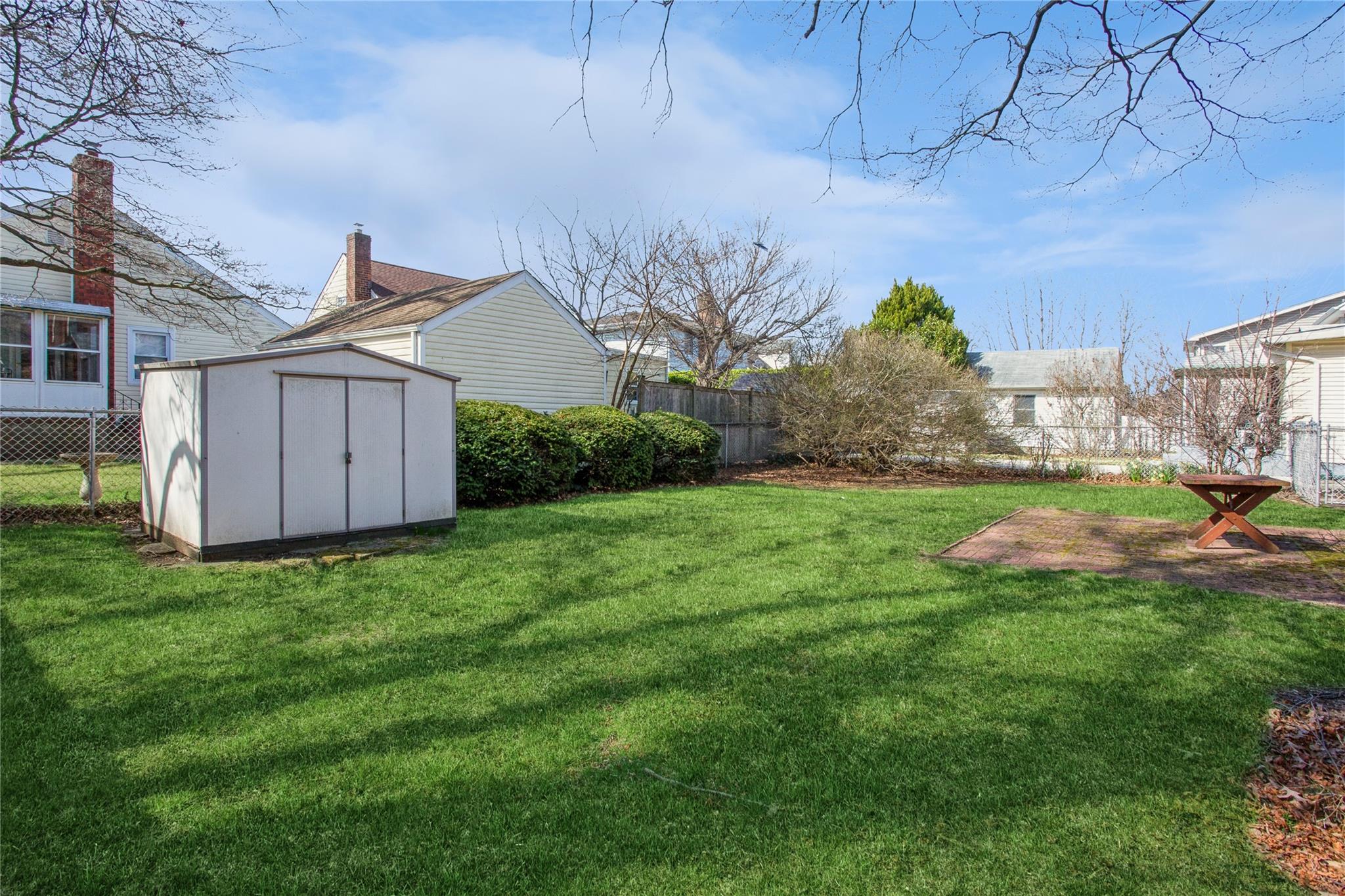 628 6th Avenue, New Hyde Park, New York image 23