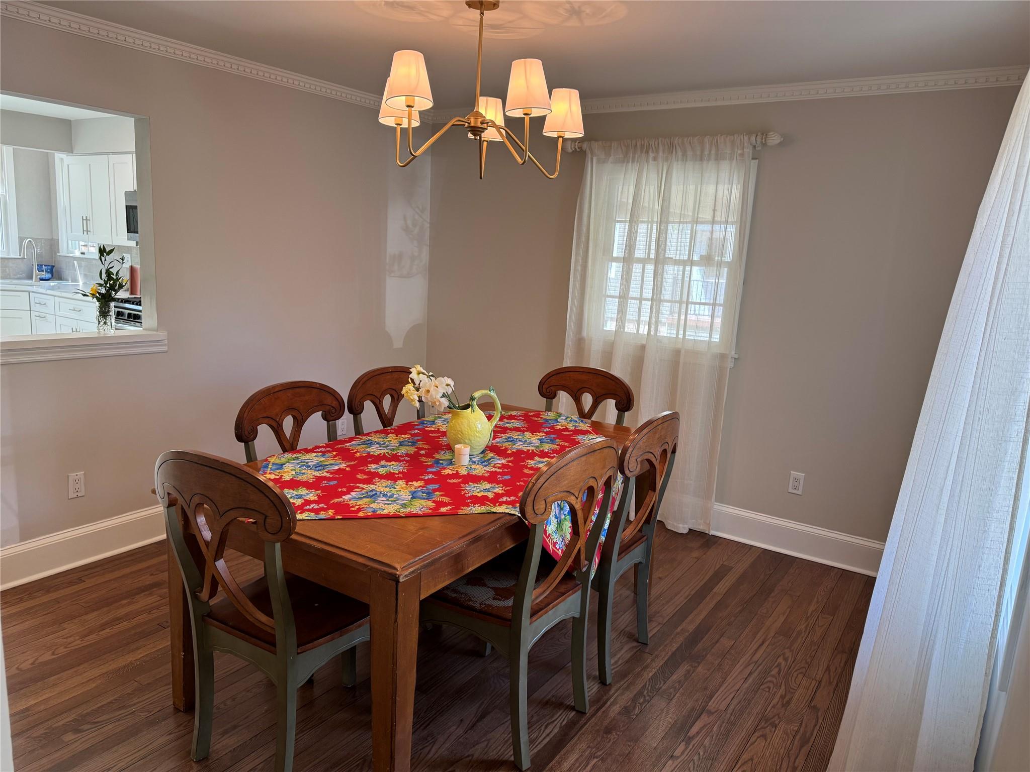 541 Peters Boulevard, Brightwaters, New York image 7