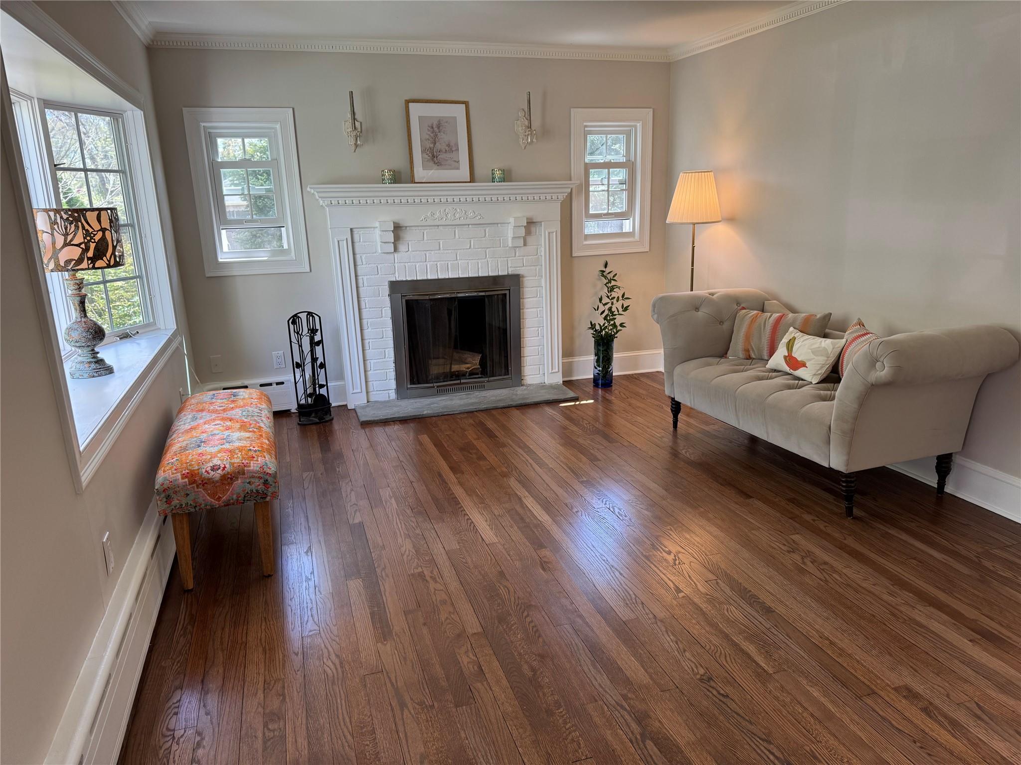 541 Peters Boulevard, Brightwaters, New York image 5
