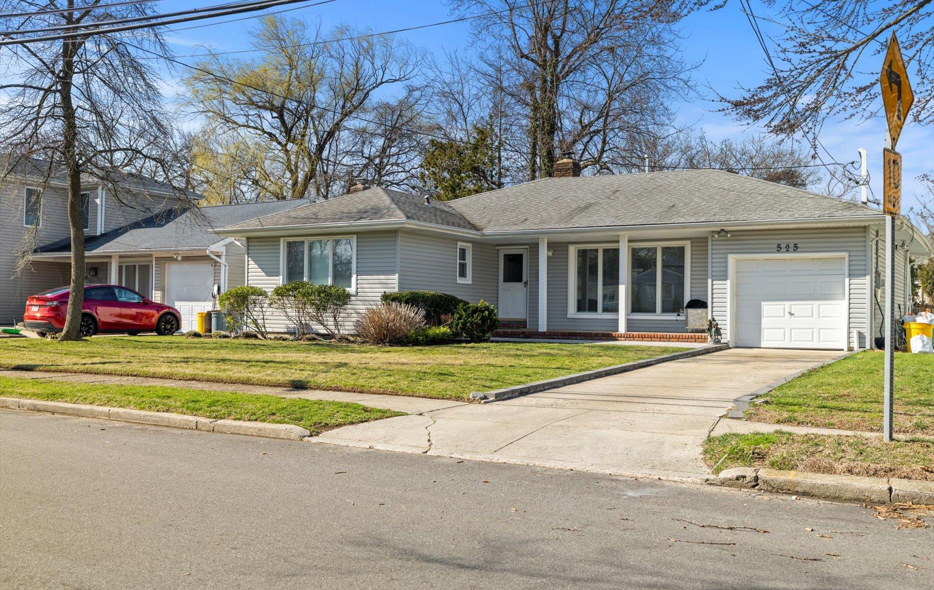 525 Allen Road, Woodmere, New York image 2