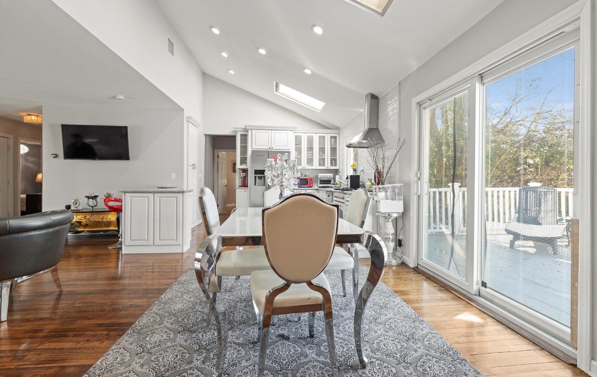 525 Allen Road, Woodmere, New York image 9