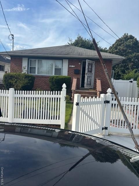 21215 104th Road Queens Village NY 11429