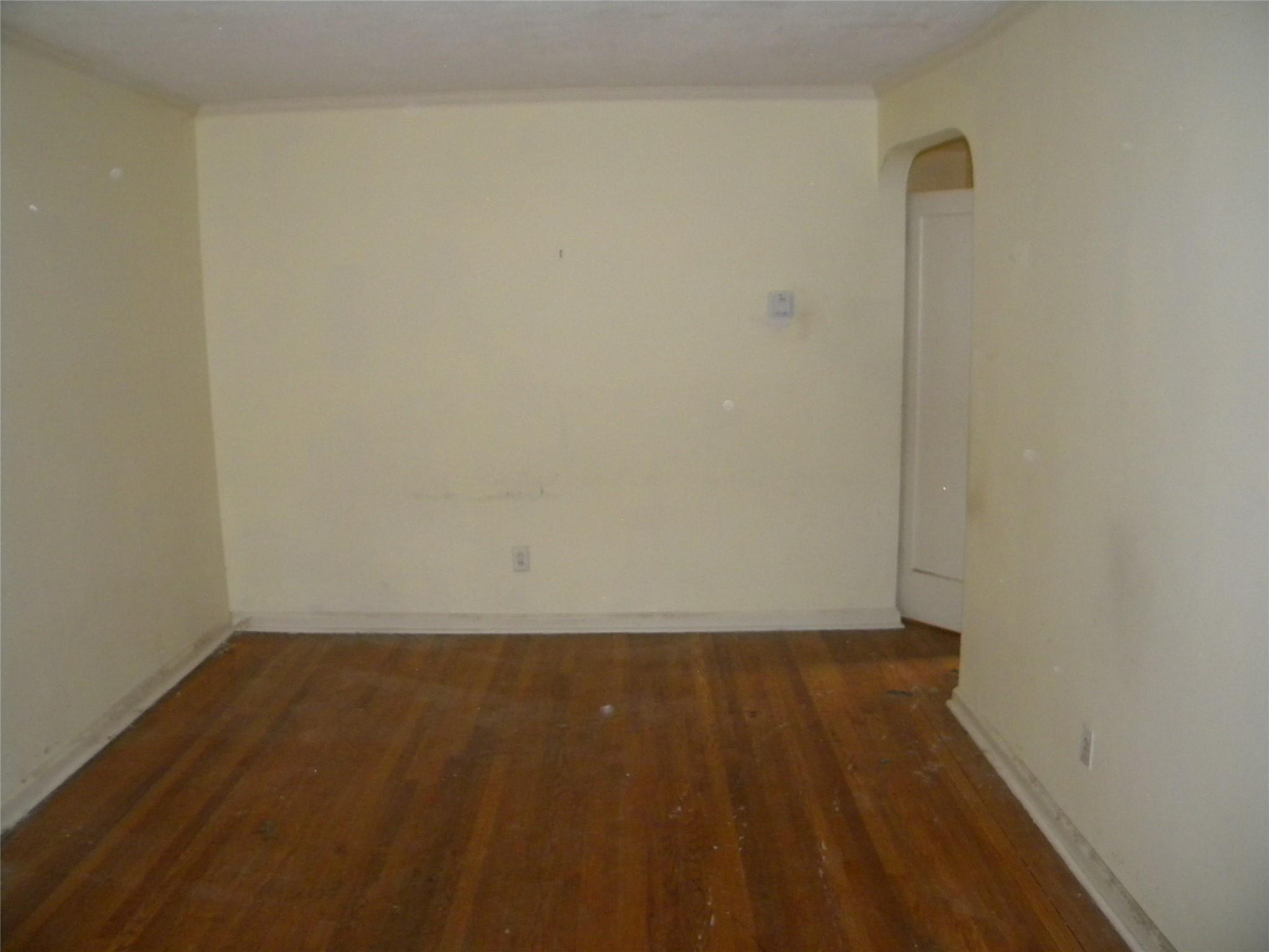 5931 163rd Street, Flushing, New York image 4
