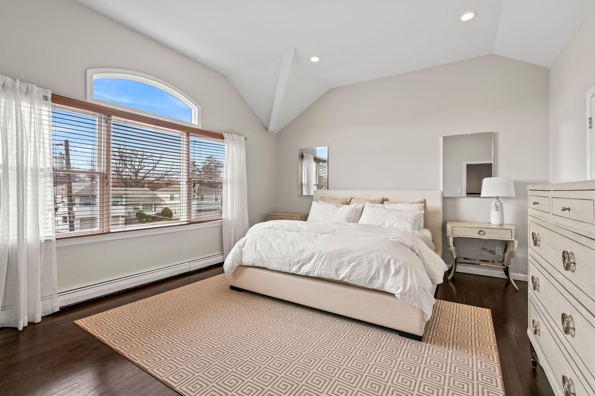 5 Tulip Lane, Port Washington, New York image 16