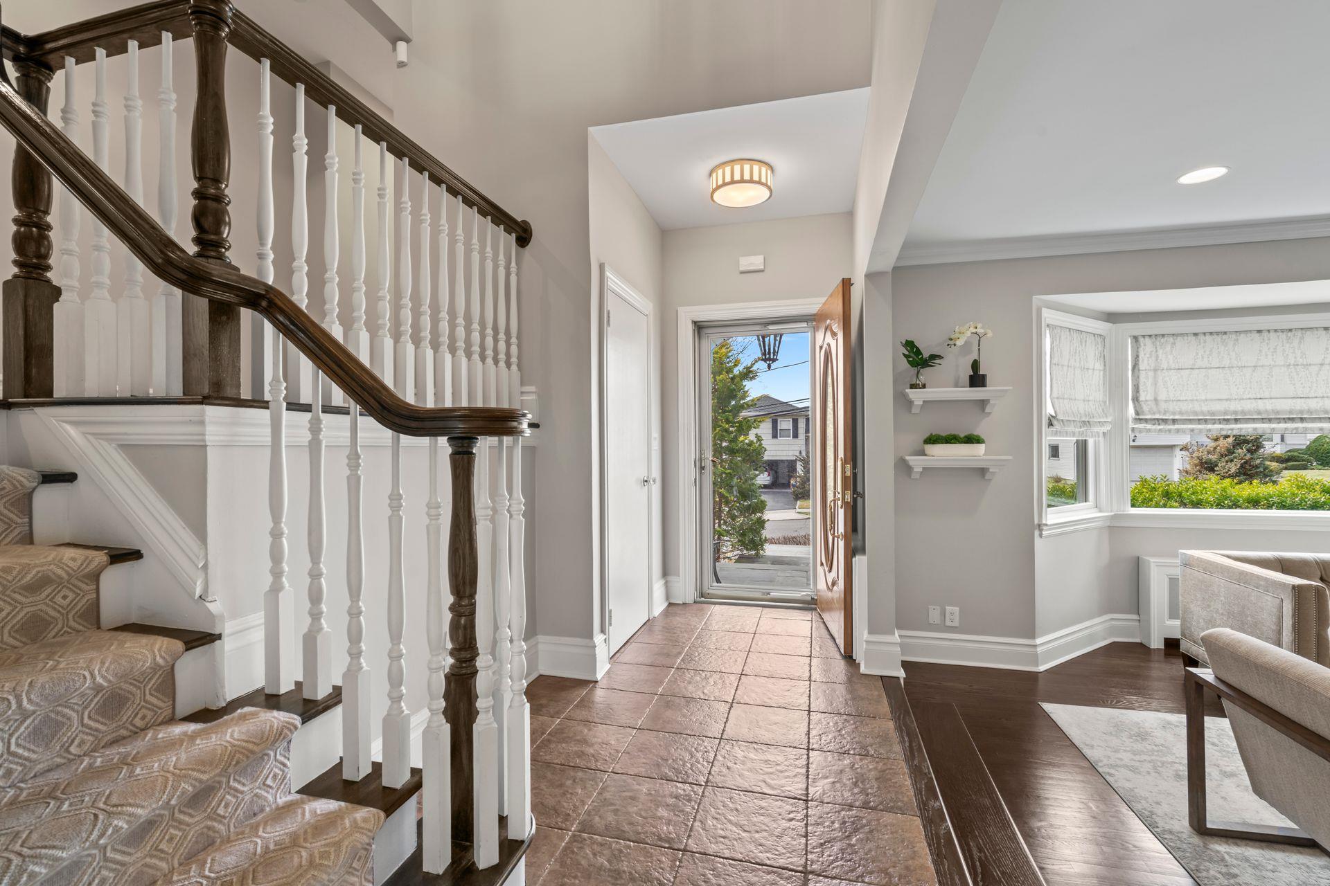 5 Tulip Lane, Port Washington, New York image 4