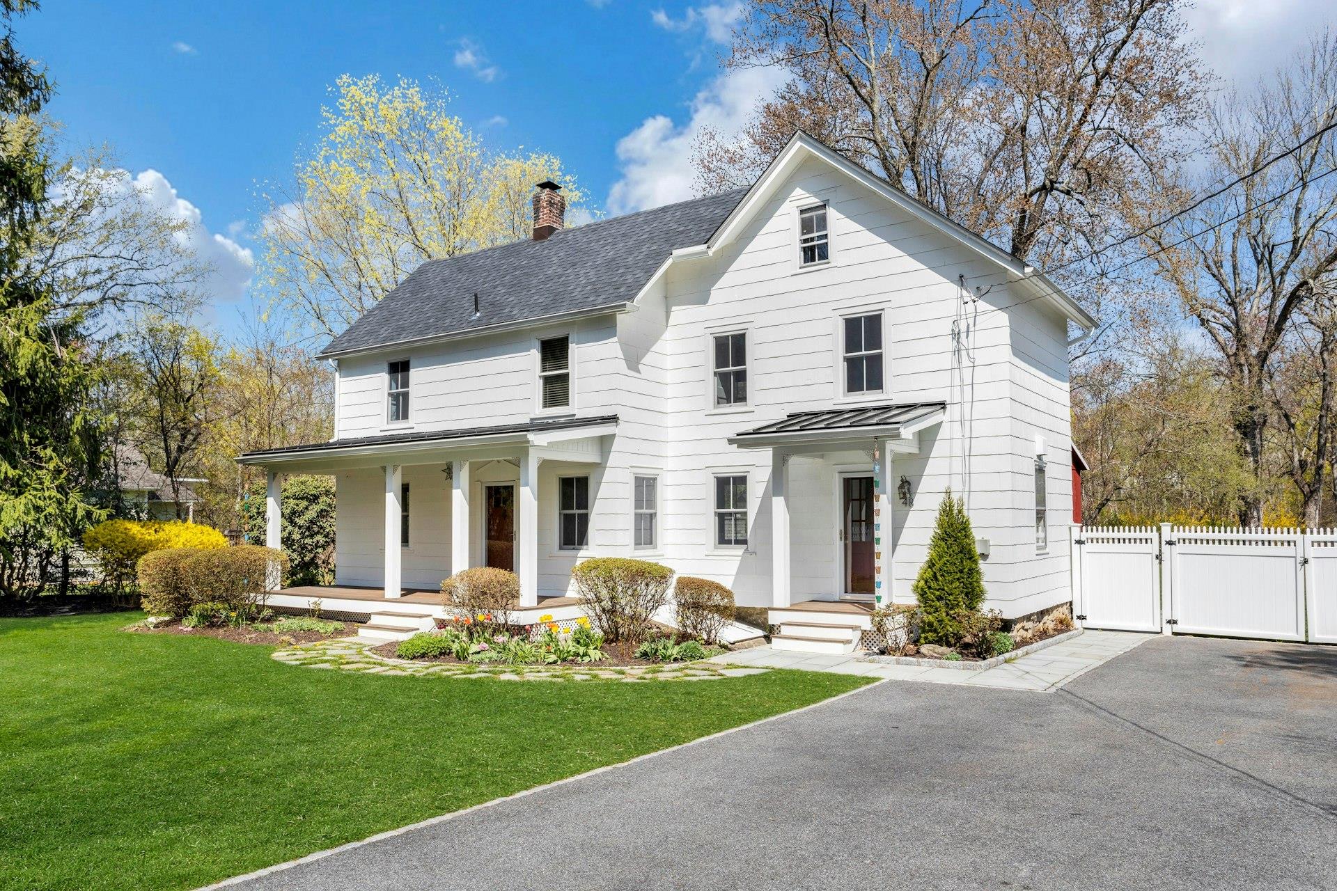 Granite Springs Road, Granite Springs, New York - 3 Bedrooms  
2 Bathrooms  
6 Rooms - 