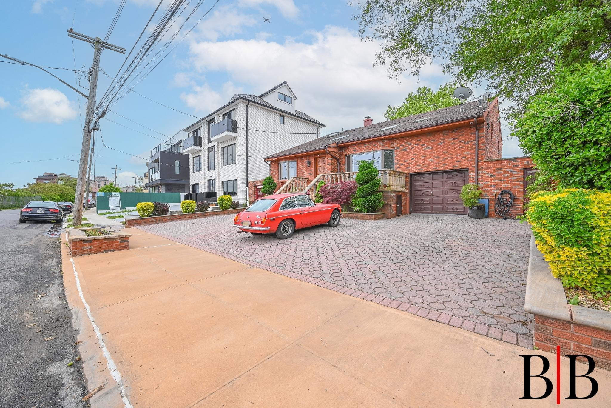 80 Whitman Drive, Brooklyn, New York image 3