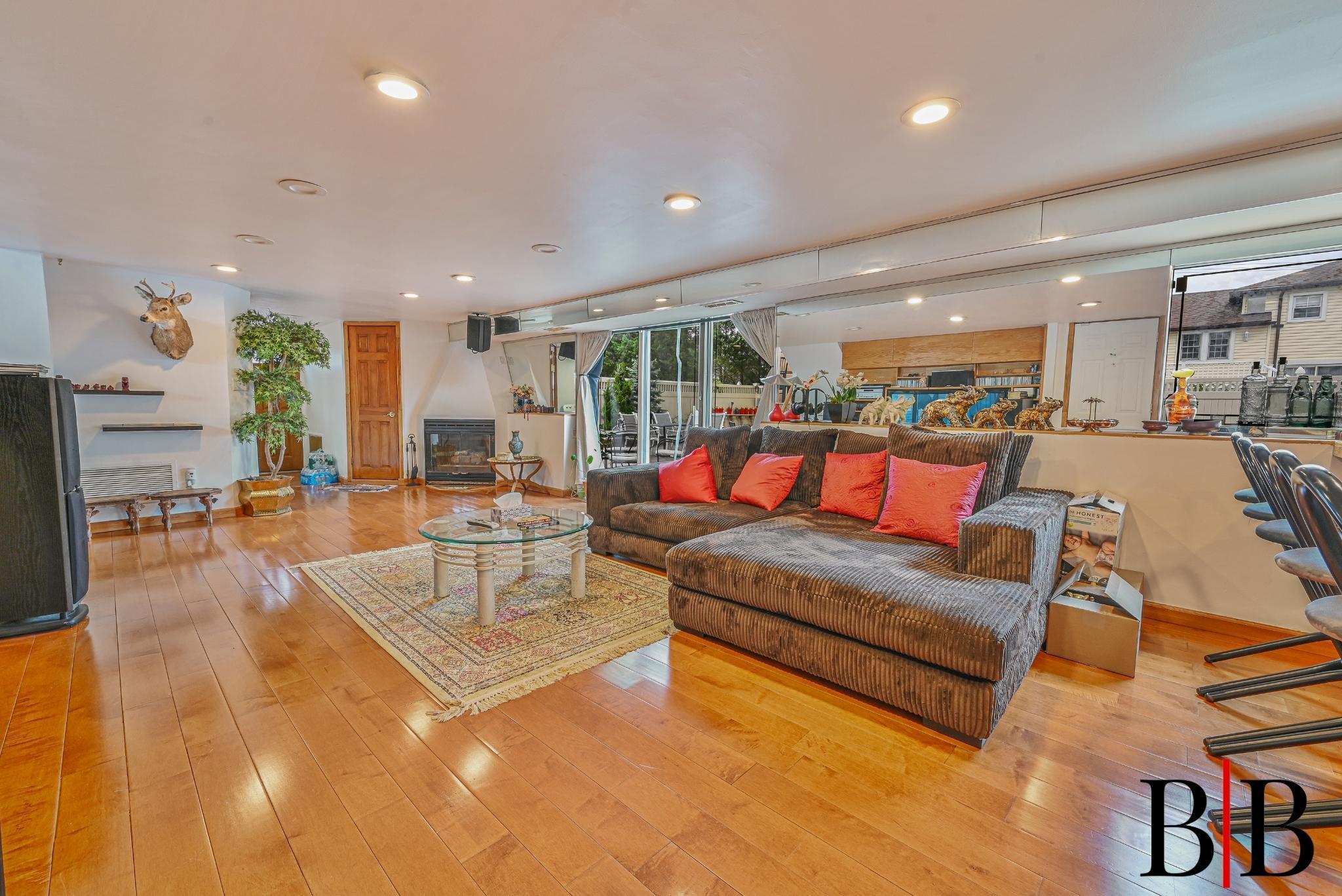 80 Whitman Drive, Brooklyn, New York image 26