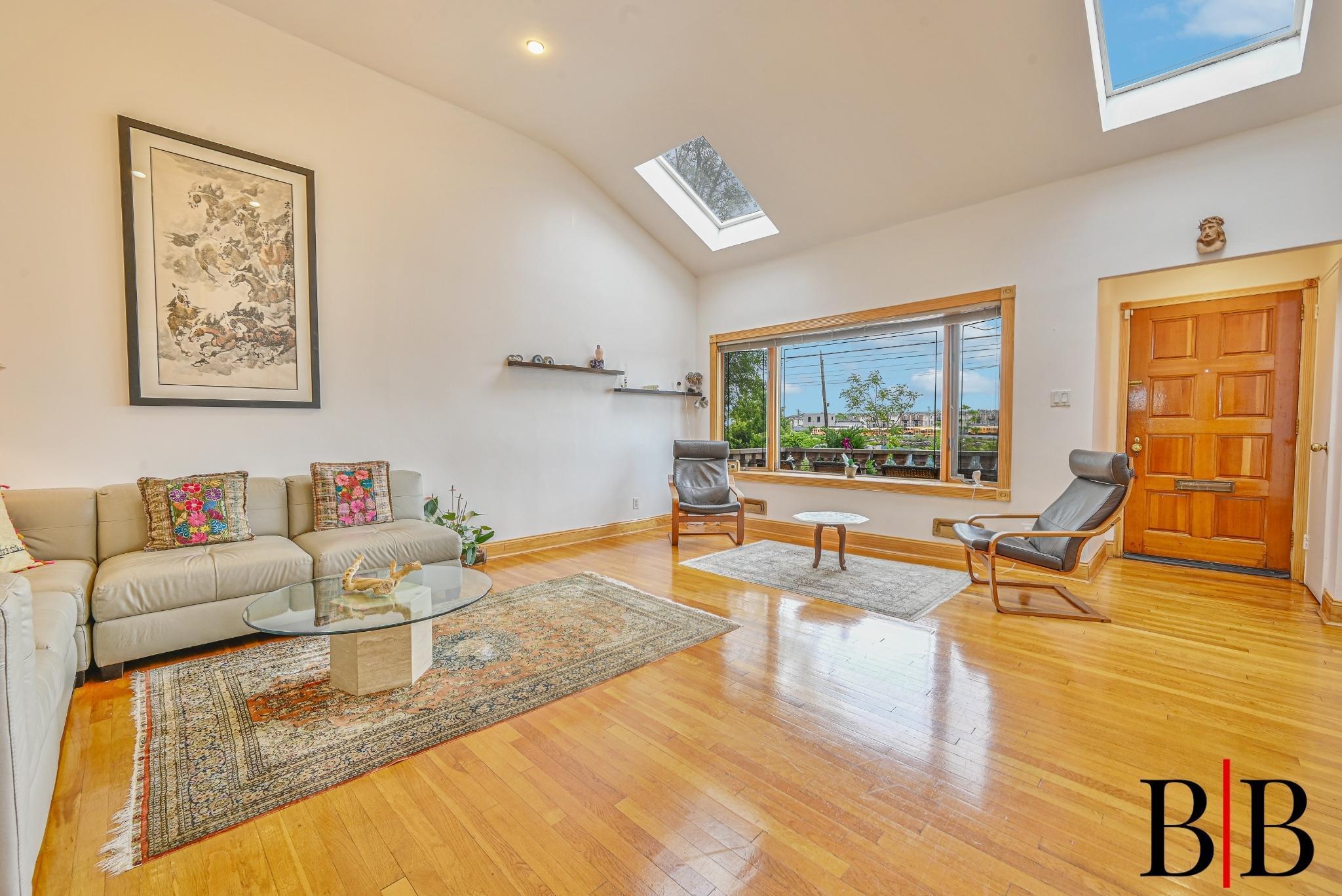 80 Whitman Drive, Brooklyn, New York image 8