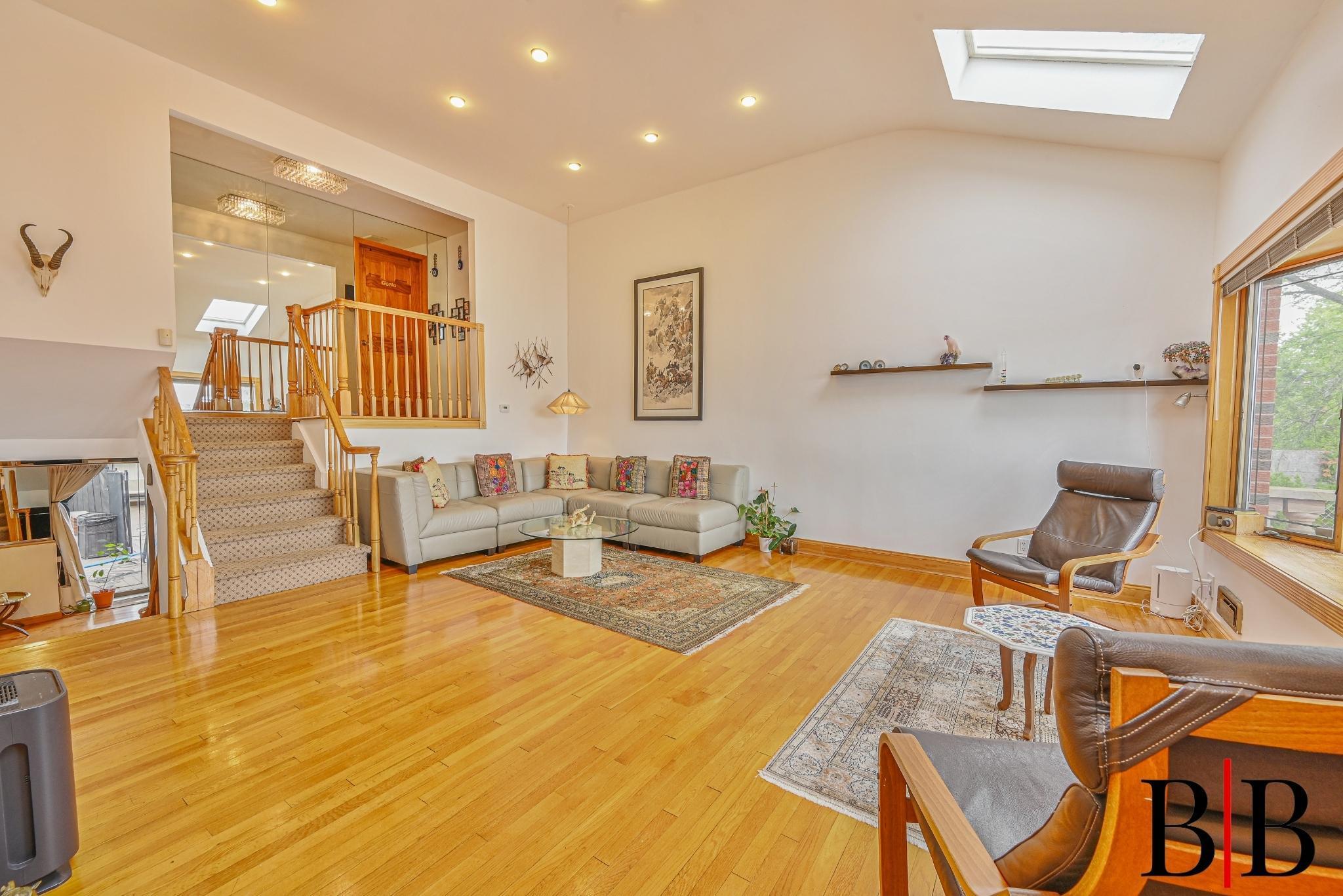80 Whitman Drive, Brooklyn, New York image 6