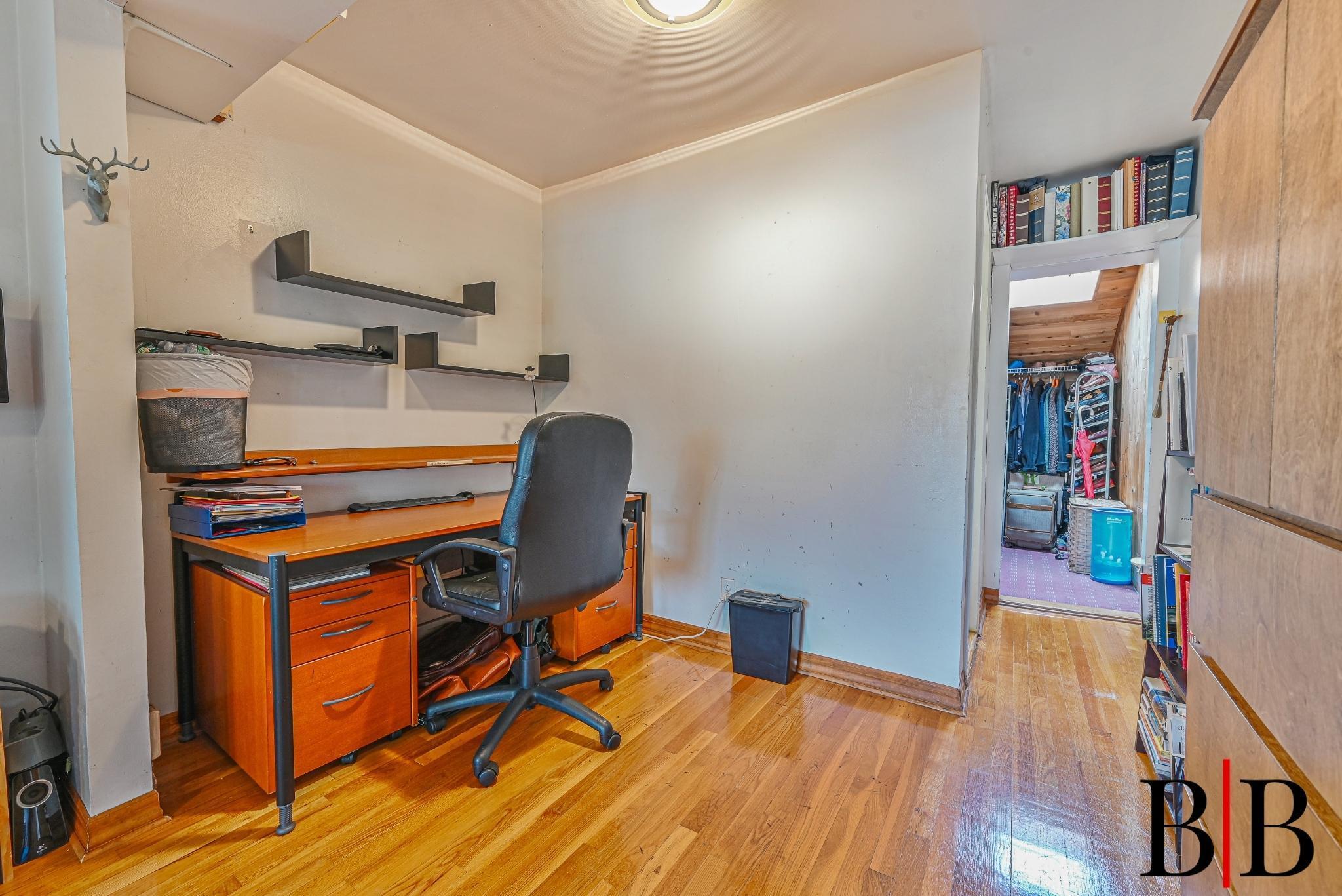 80 Whitman Drive, Brooklyn, New York image 16